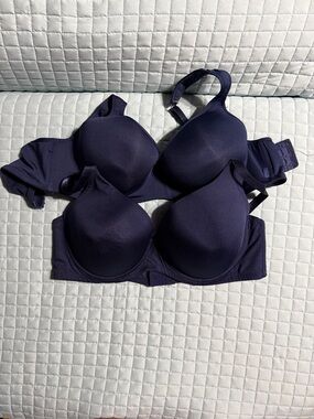 Smooth Navy T-Shirt Bras - Women Intimates size 42D